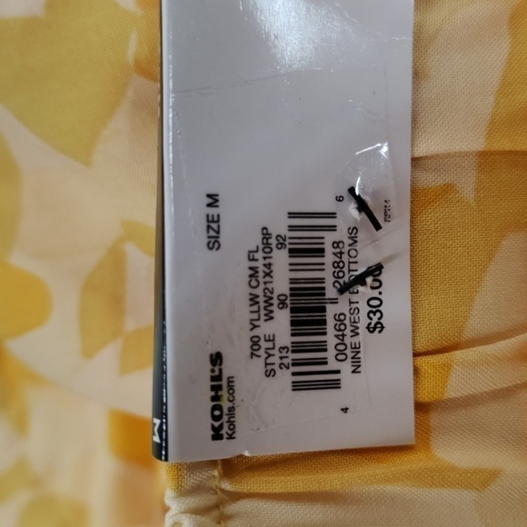 NINE West Mid Rise Shorts Size Medium - Picture 7 of 11